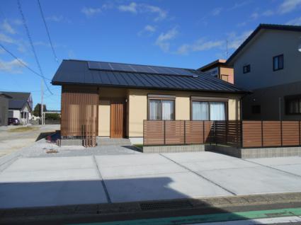 ▲外観　　お施主様のこだわりのあるお家が 造れることが注文住宅の魅力ですね♪　 一人一人のニーズに寄り添った120％ 満足していただける家づくりを目指して おります。